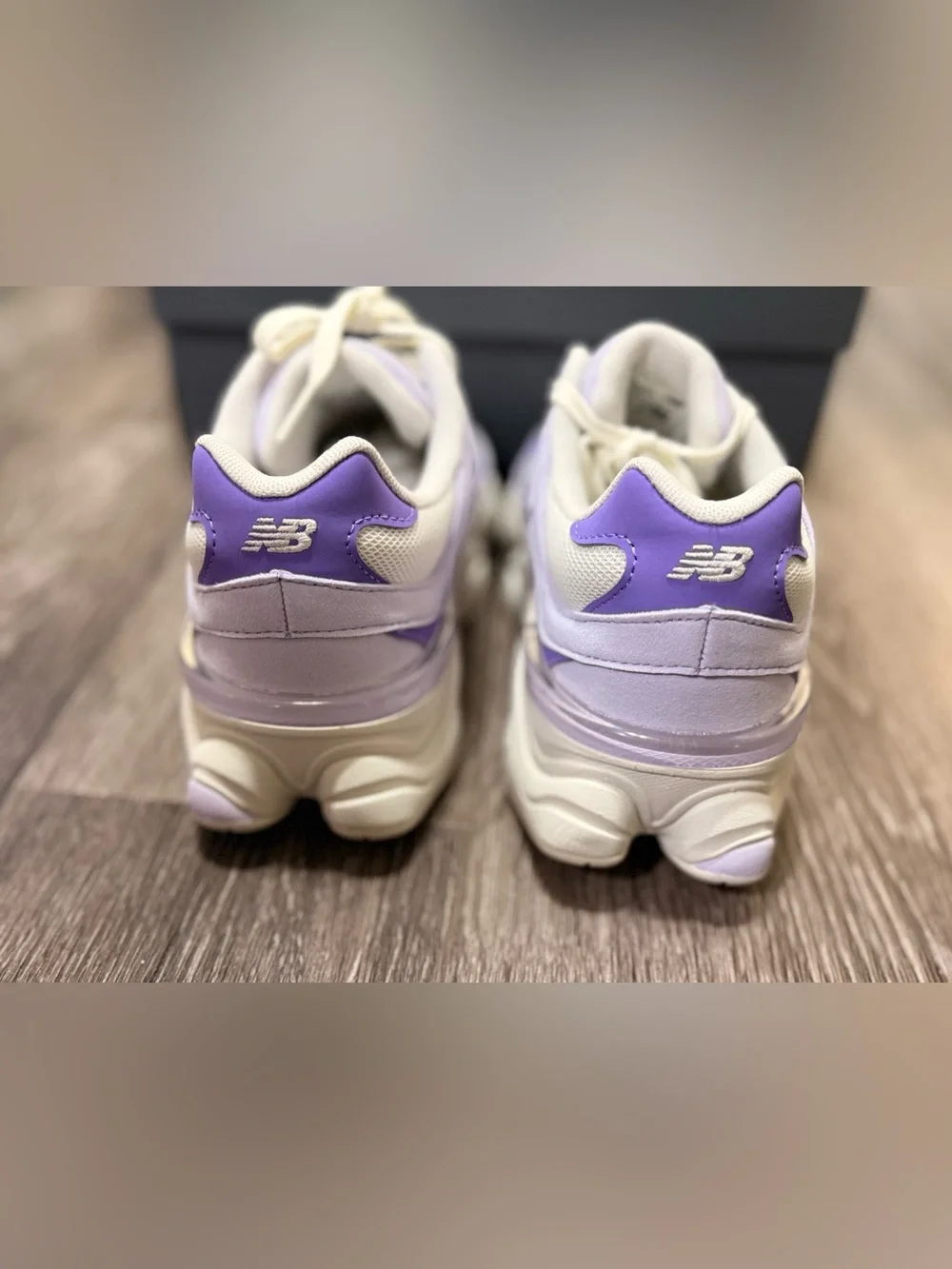 New Balance 9060 Women's purple and Cream Colorway Chunky Sneakers 7Y / 8.5W - Picture 4 of 8